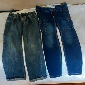 2 Pair Old Navy Jeans/Jeggings, like new Sz 5T